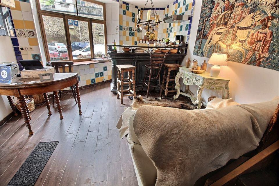 Golden Lion Bed & Breakfast Bouillon Dış mekan fotoğraf