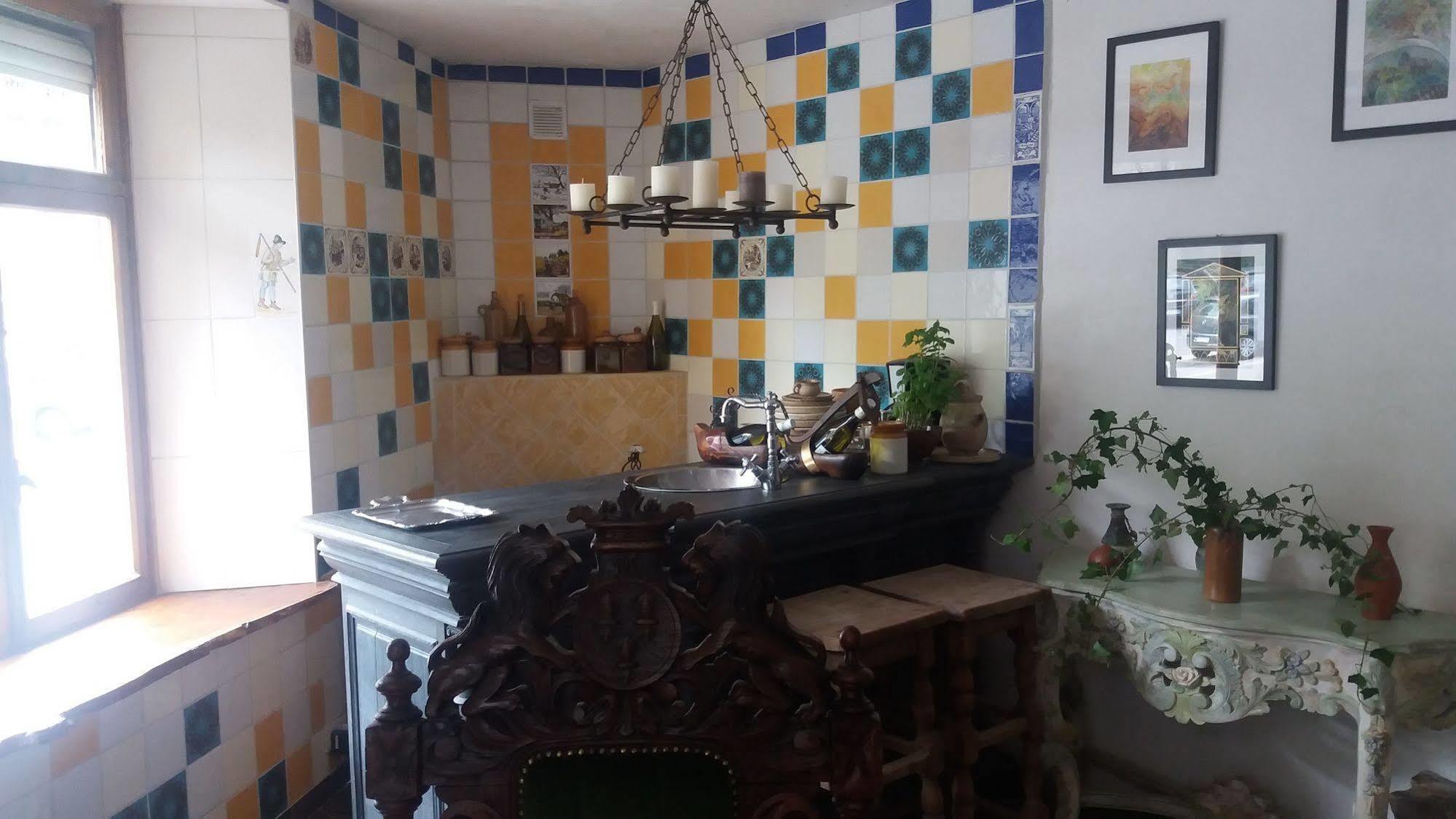 Golden Lion Bed & Breakfast Bouillon Dış mekan fotoğraf